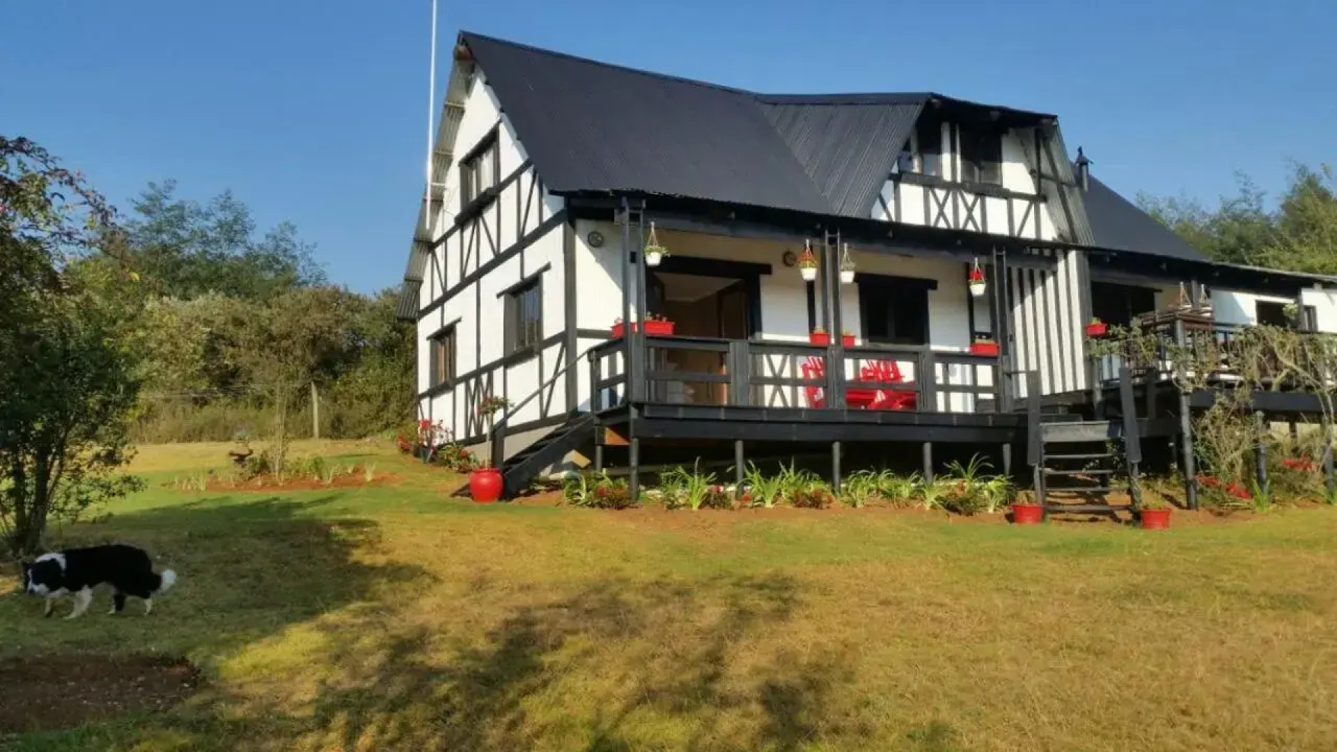 Woodcutters Guest House & Cottage