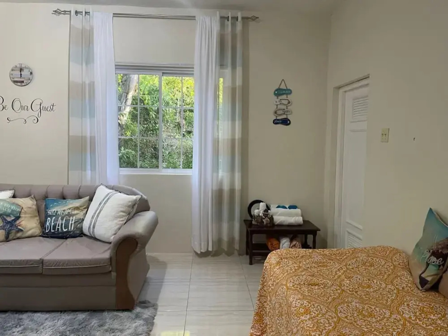 Adorable 1BR Cottage Walk to the Beach Priory