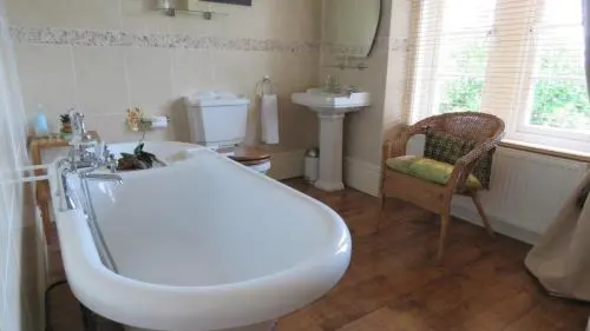 Hollybank Bed and Breakfast