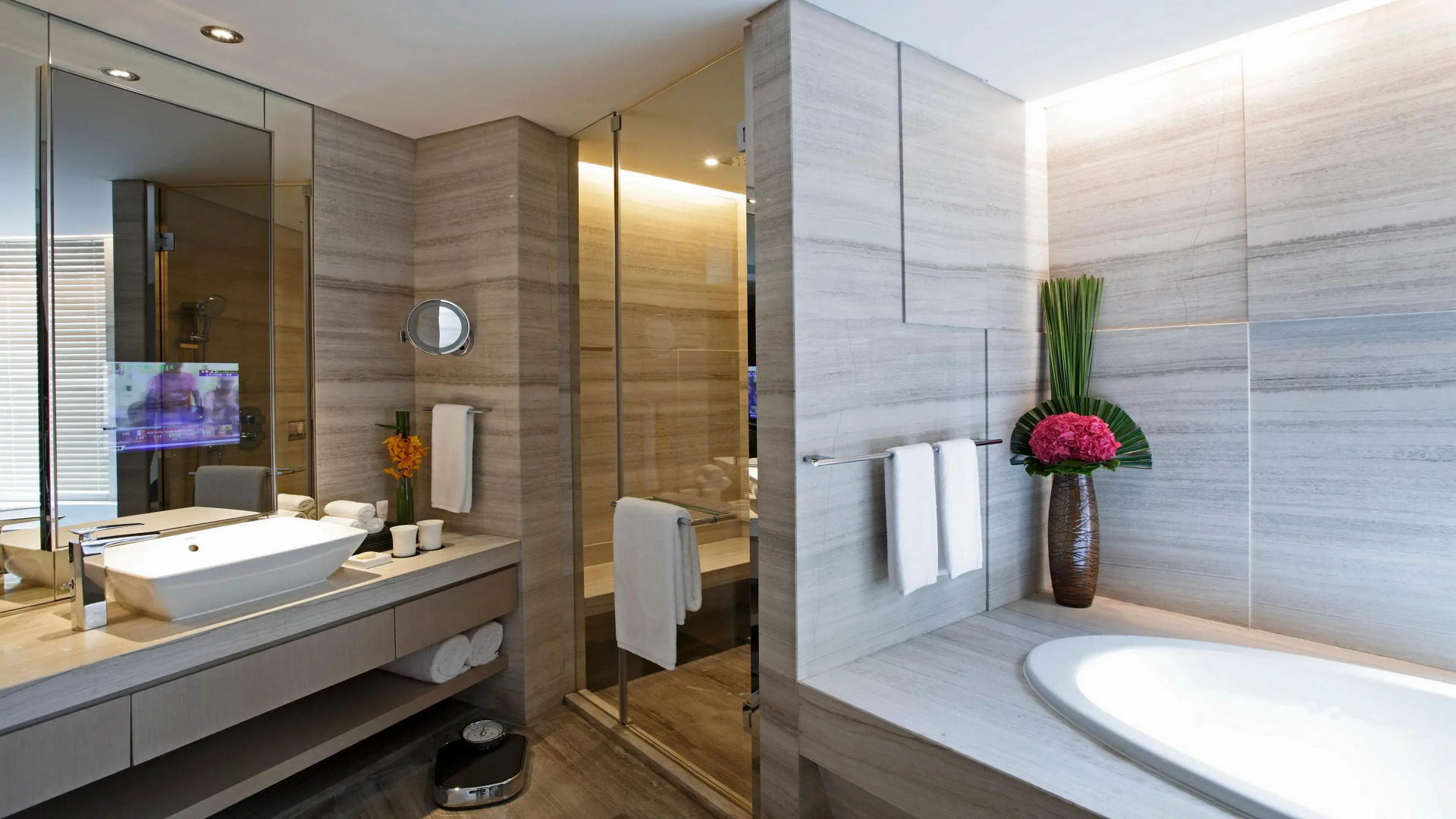 InterContinental Shanghai Jing’ An by IHG