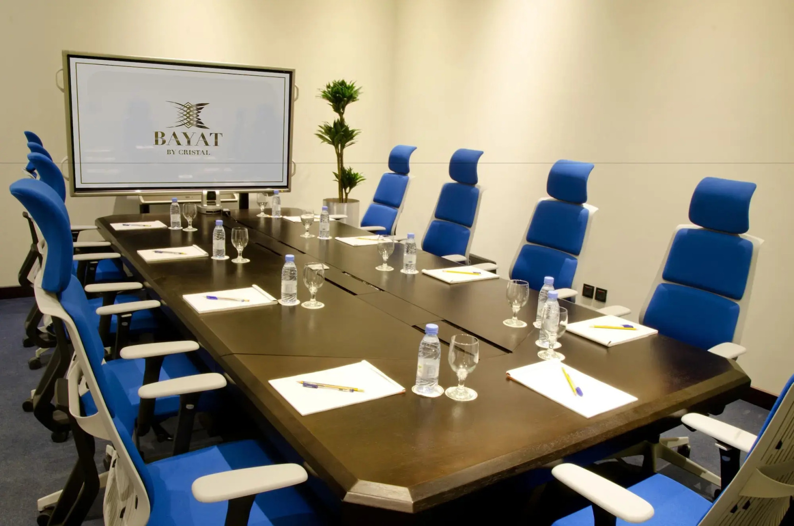 Bayat Hotels Company