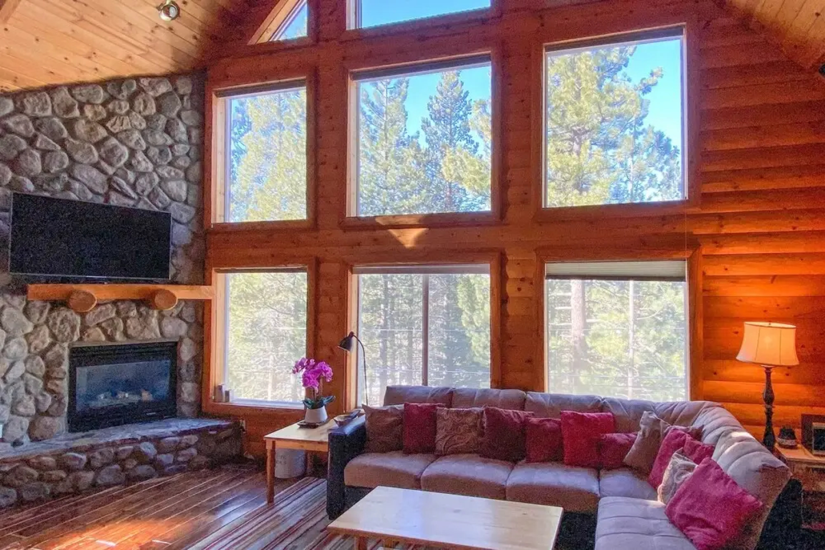 Home w/ Indoor Pool in South Lake Tahoe!