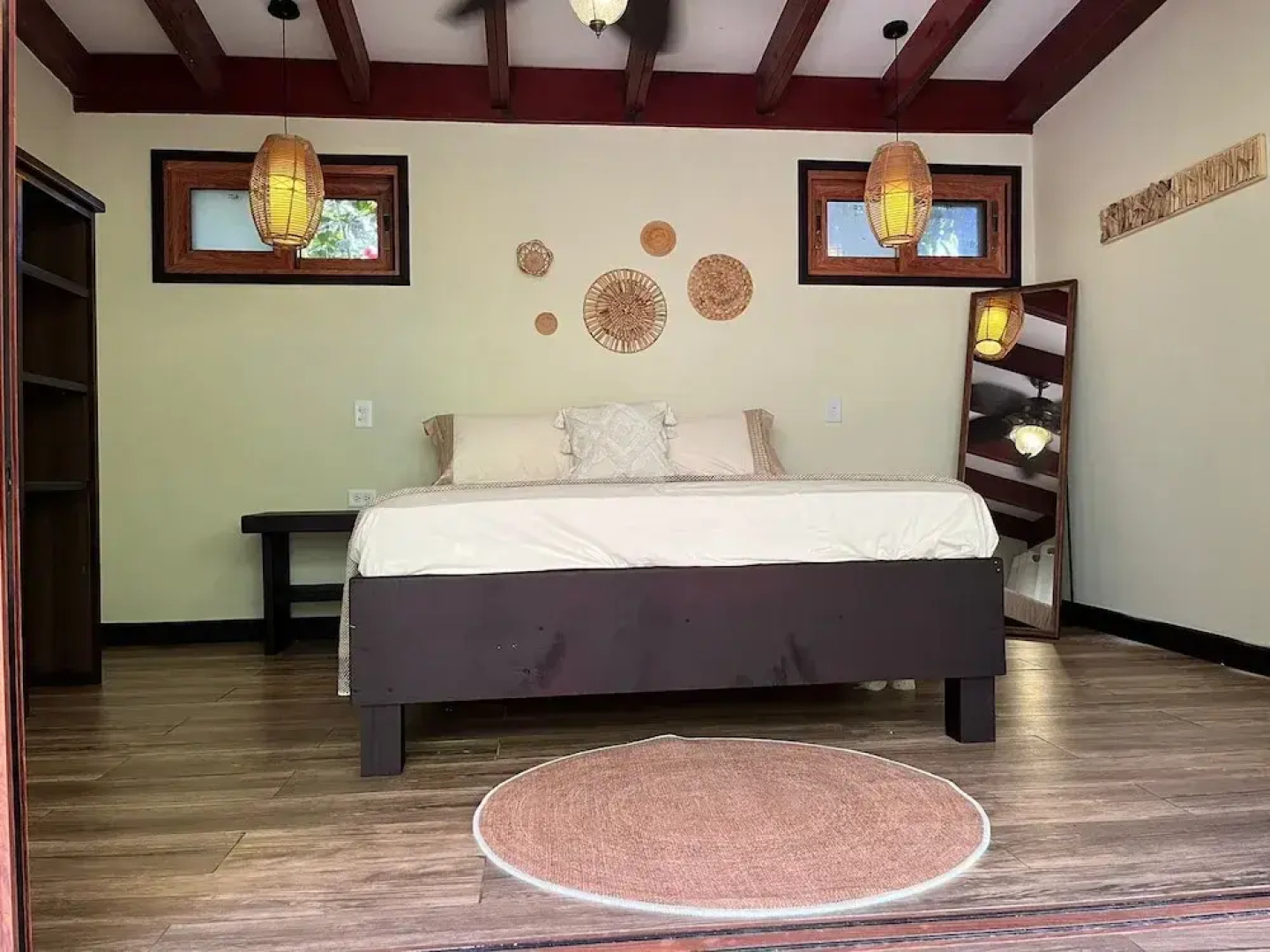 Playa Bluff Hotel