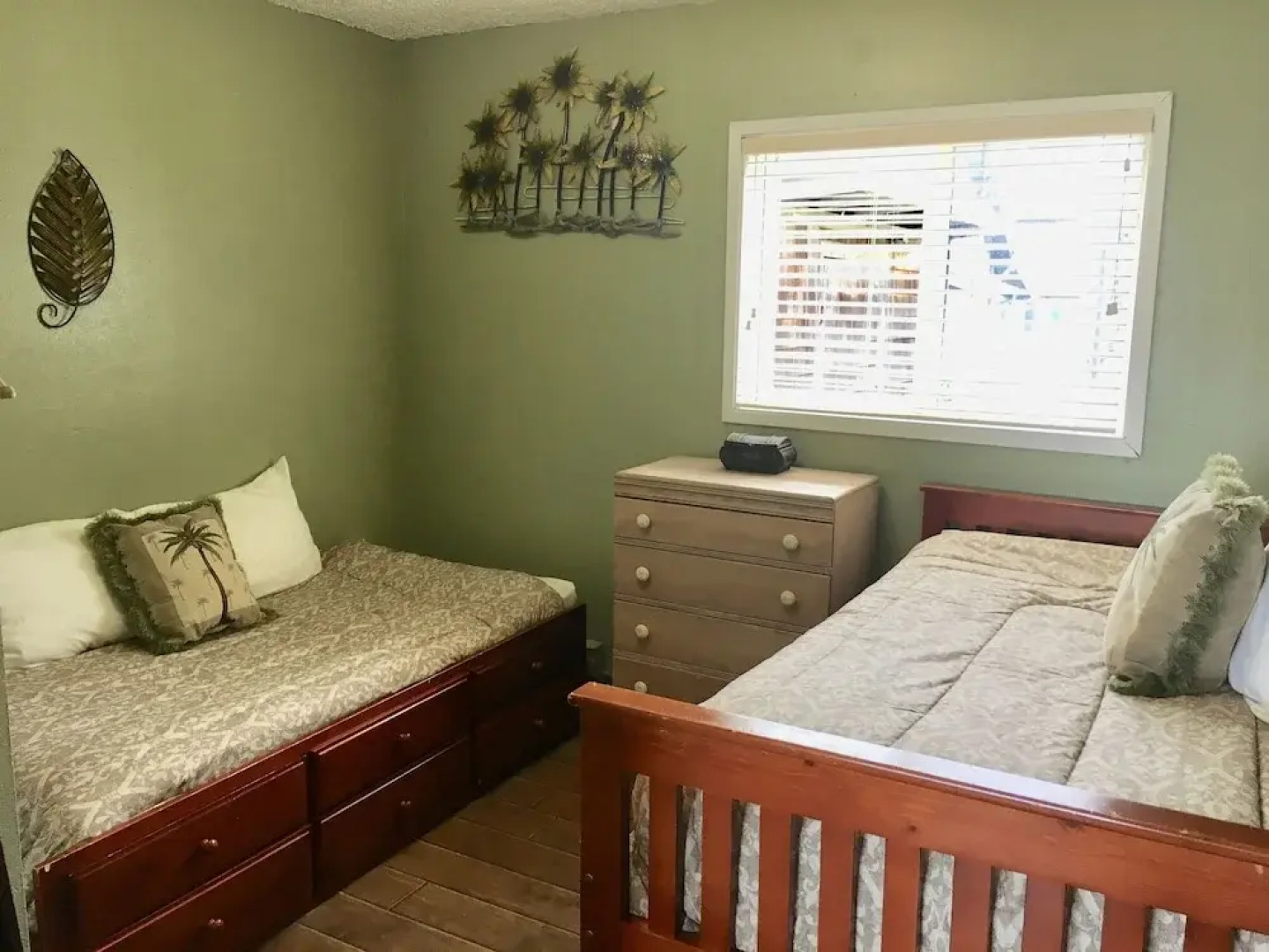 The Tradewinds Condo/Hotel