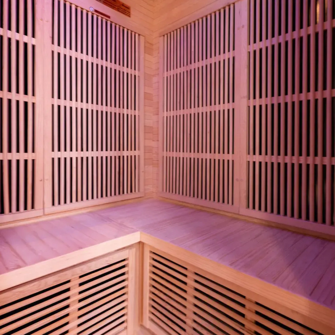 Relax & Recharge: Elegant Home With Sauna