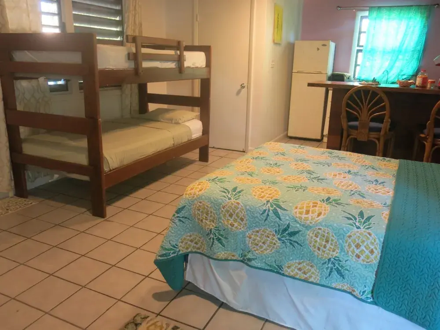 Tillett Hostel And Guesthouse