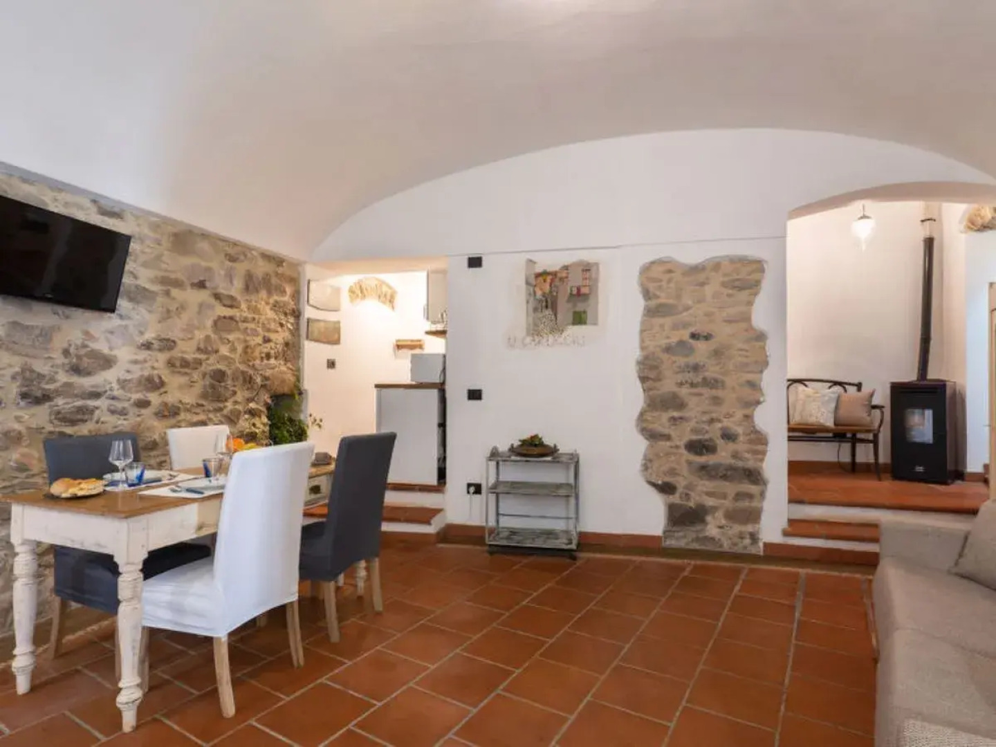 Apartment Adelasia Cisano sul Neva