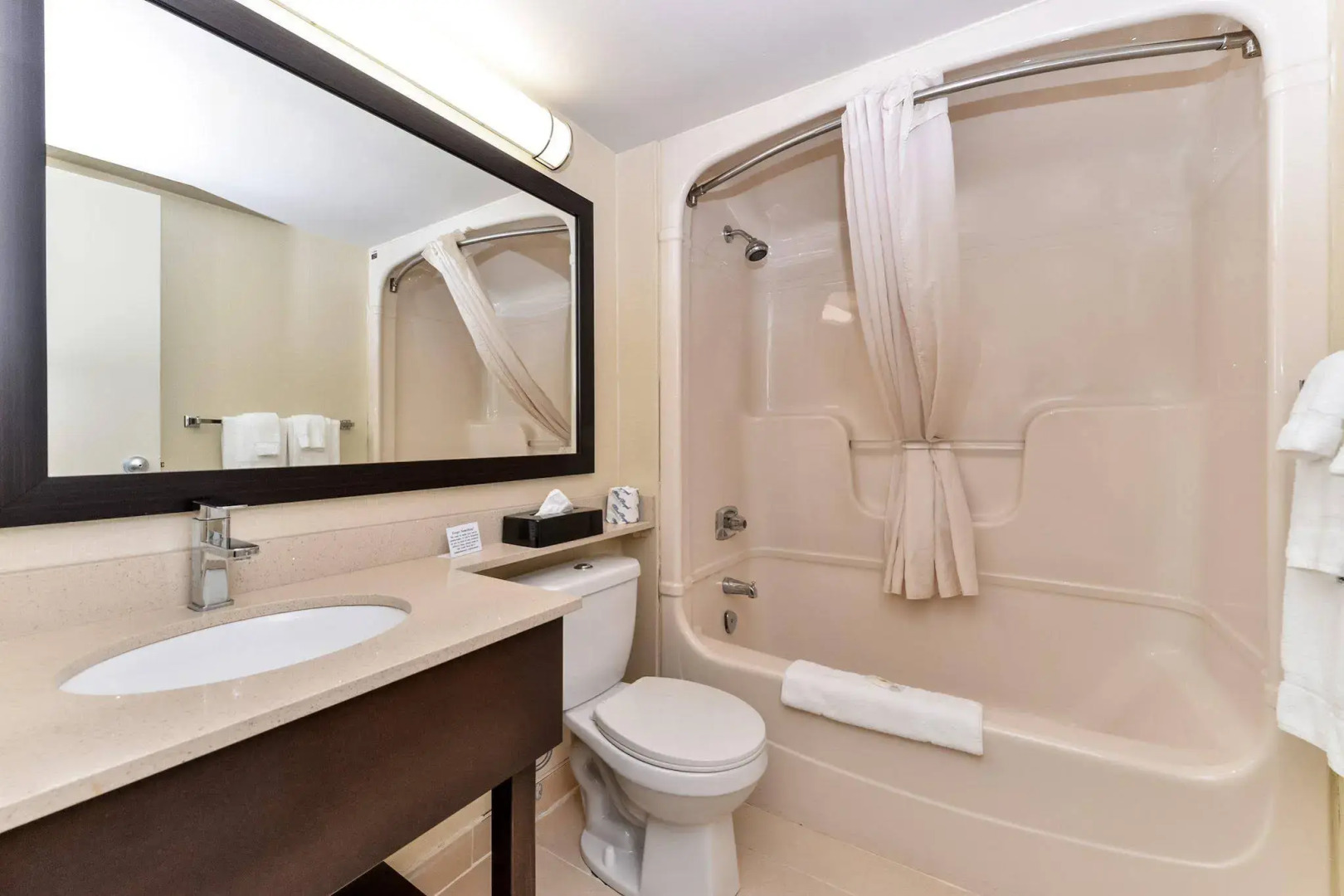 Comfort Inn Brampton