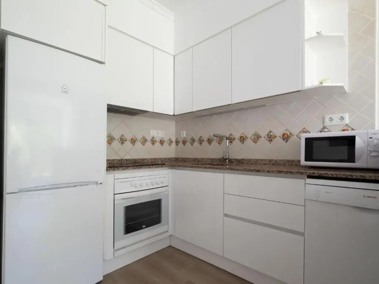 House In Private Urbanization