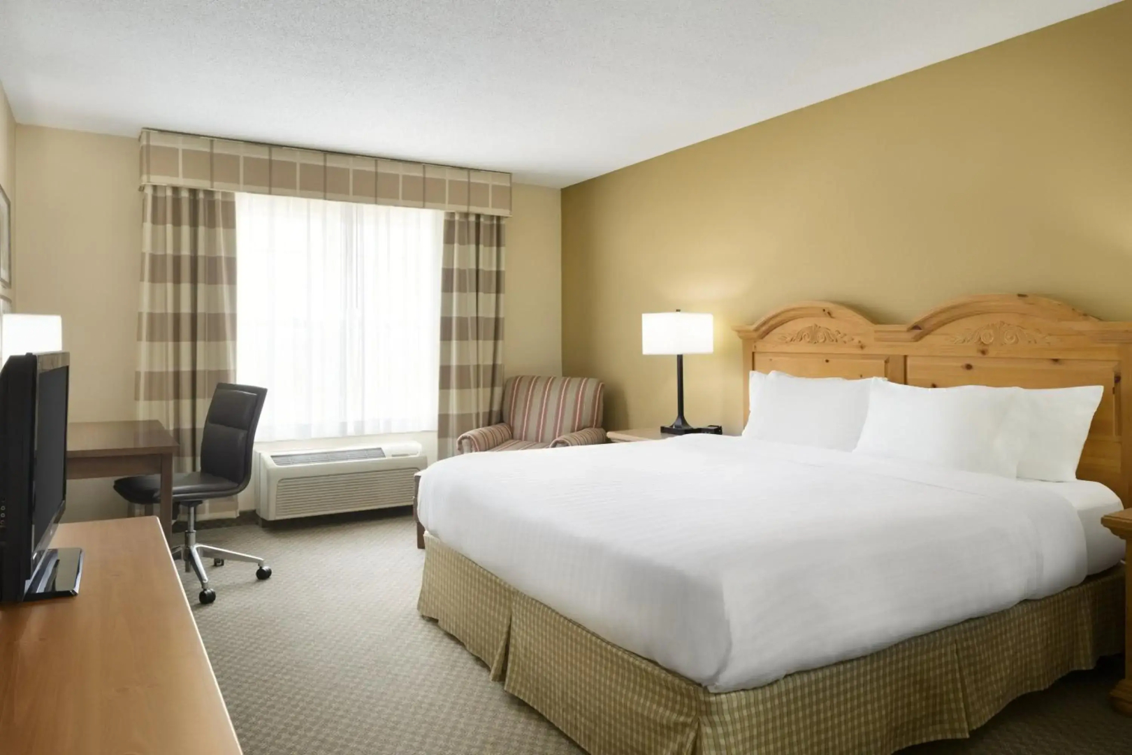 Country Inn & Suites by Radisson, Grinnell, IA