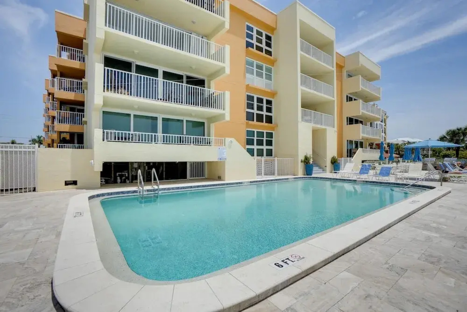 Tranquil Redington Beach Condo w/ Beach Access