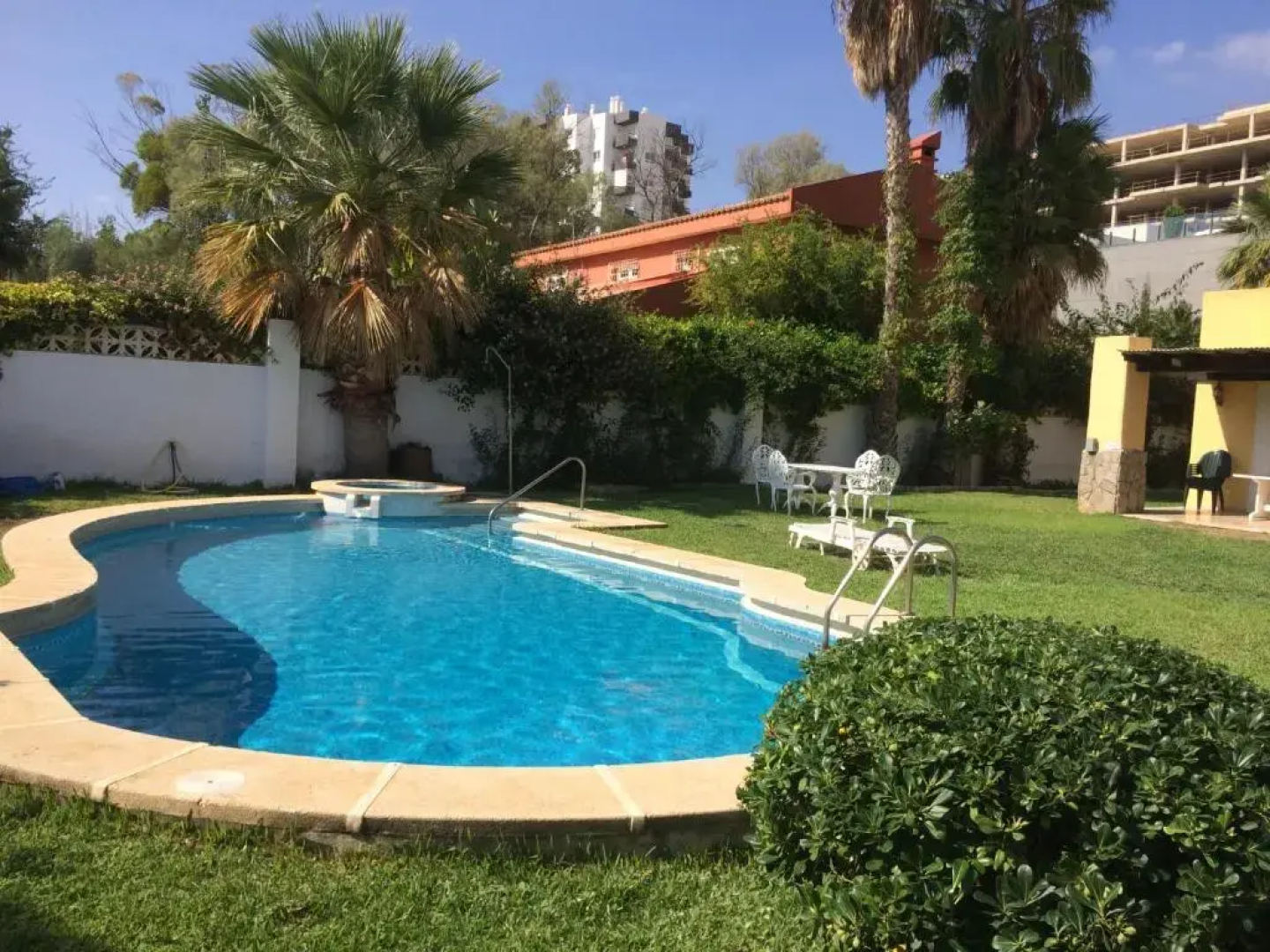 Villa Los Álamos