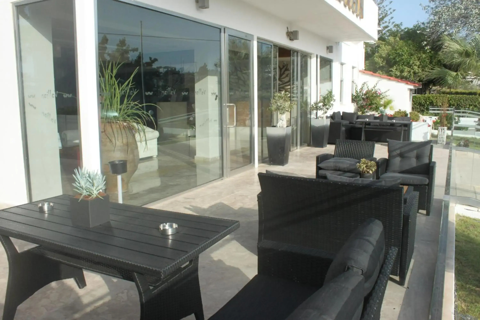 Vallian Village Hotel
