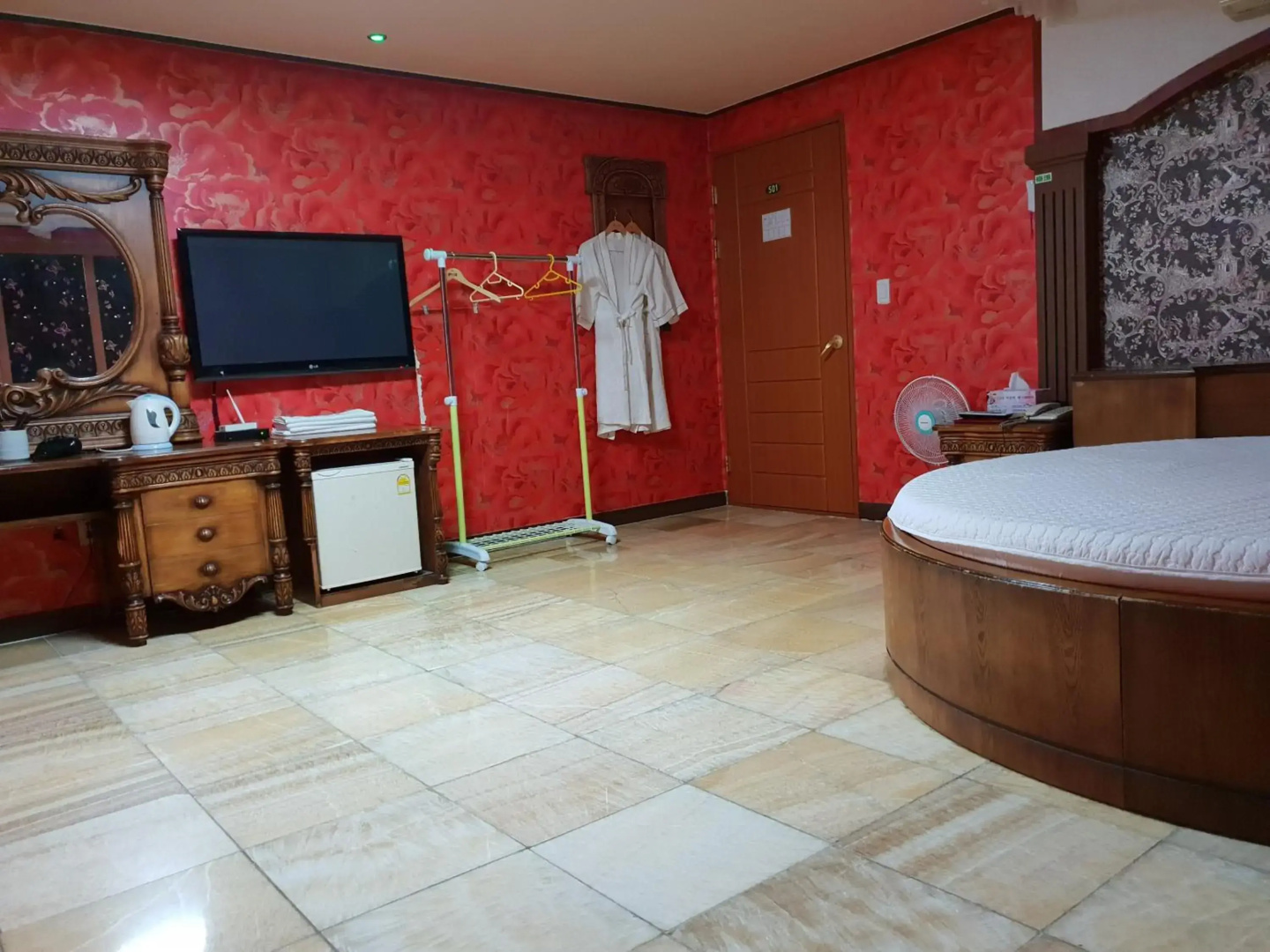 Plus Motel