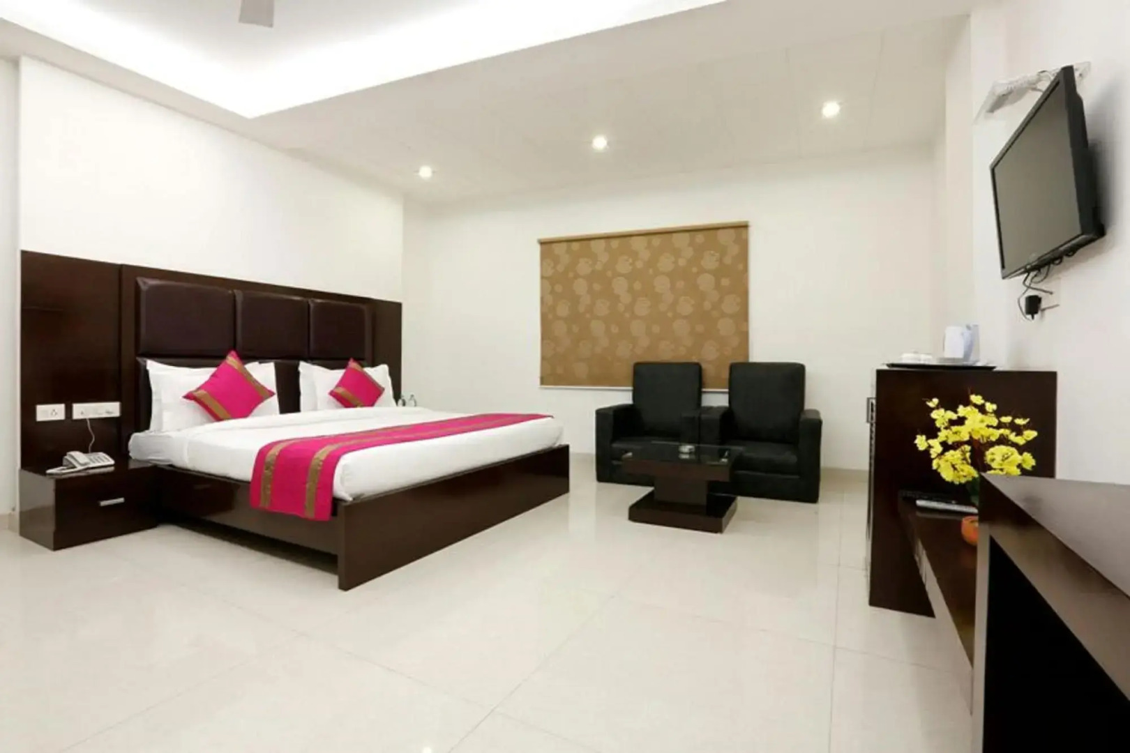Hotel Anand Lok Inn Mahipalpur, IGI Delhi Airport