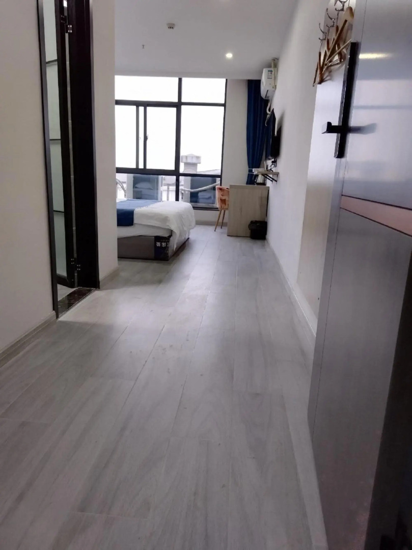 Xingyue Crystal Hotel (Wuhu Dongfang Shenhua Shop)