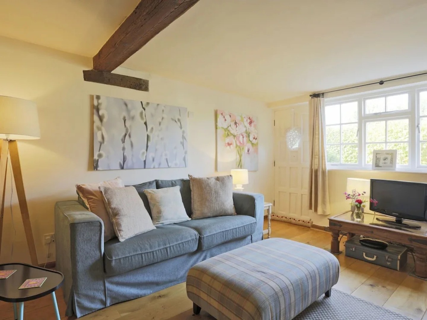 Lovely Cottage in Shottisham near Pub