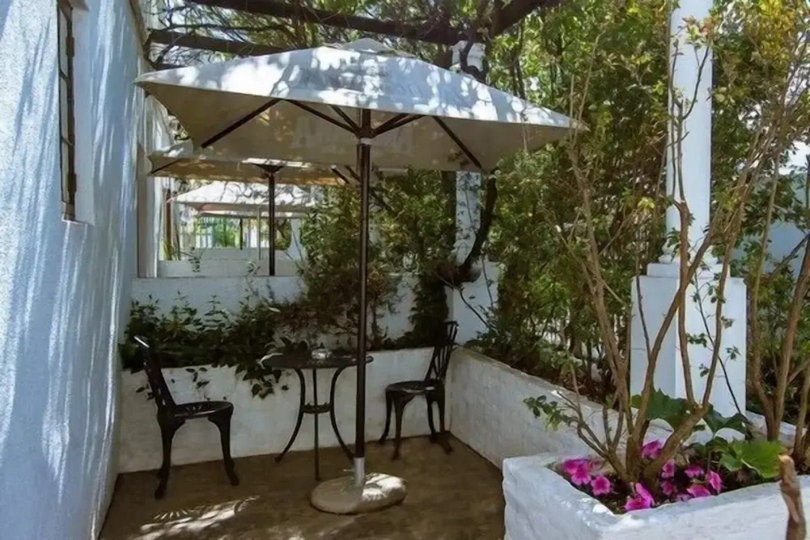 The Barracks Apartments