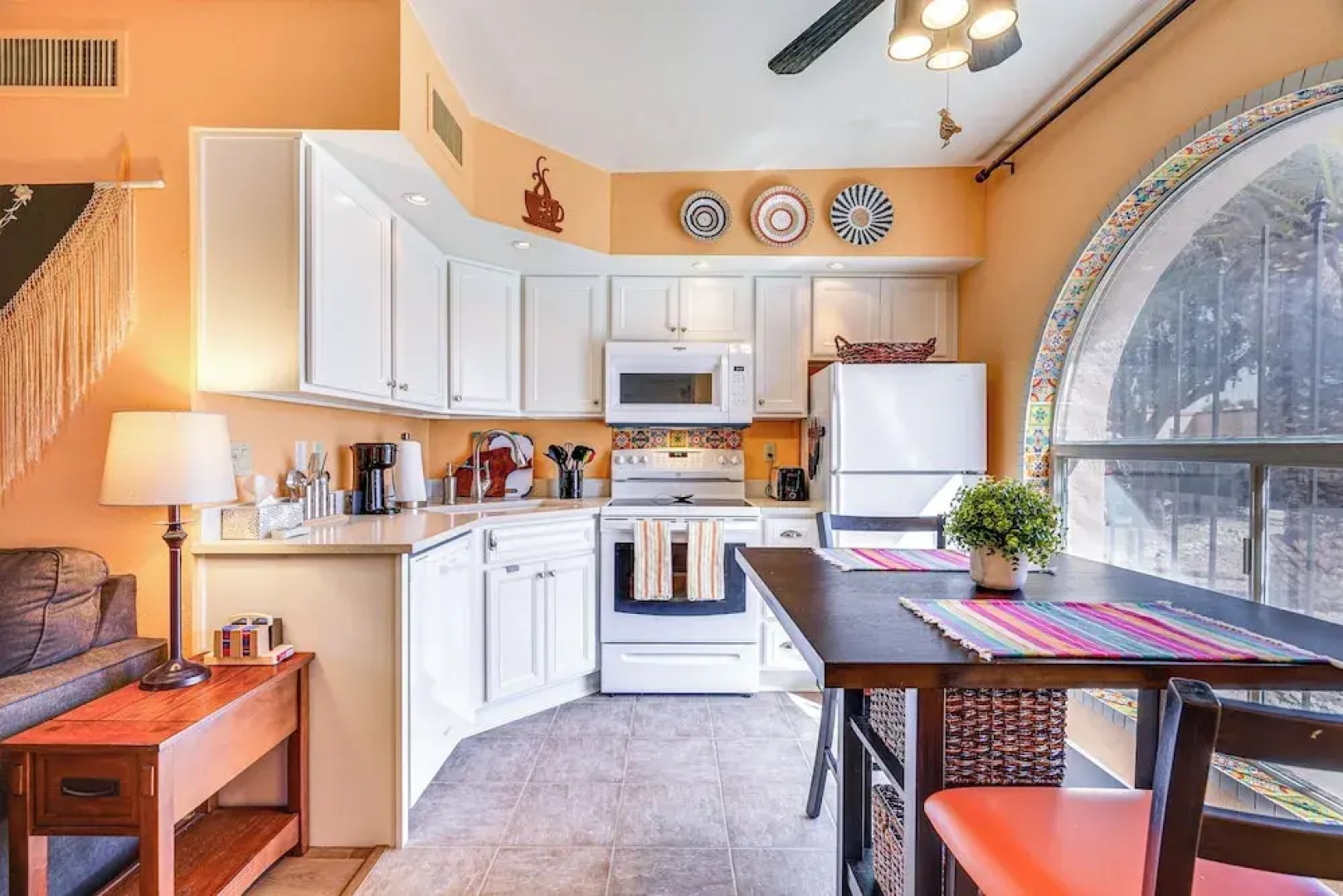 Charming Green Valley Townhome w/ Community Pool!