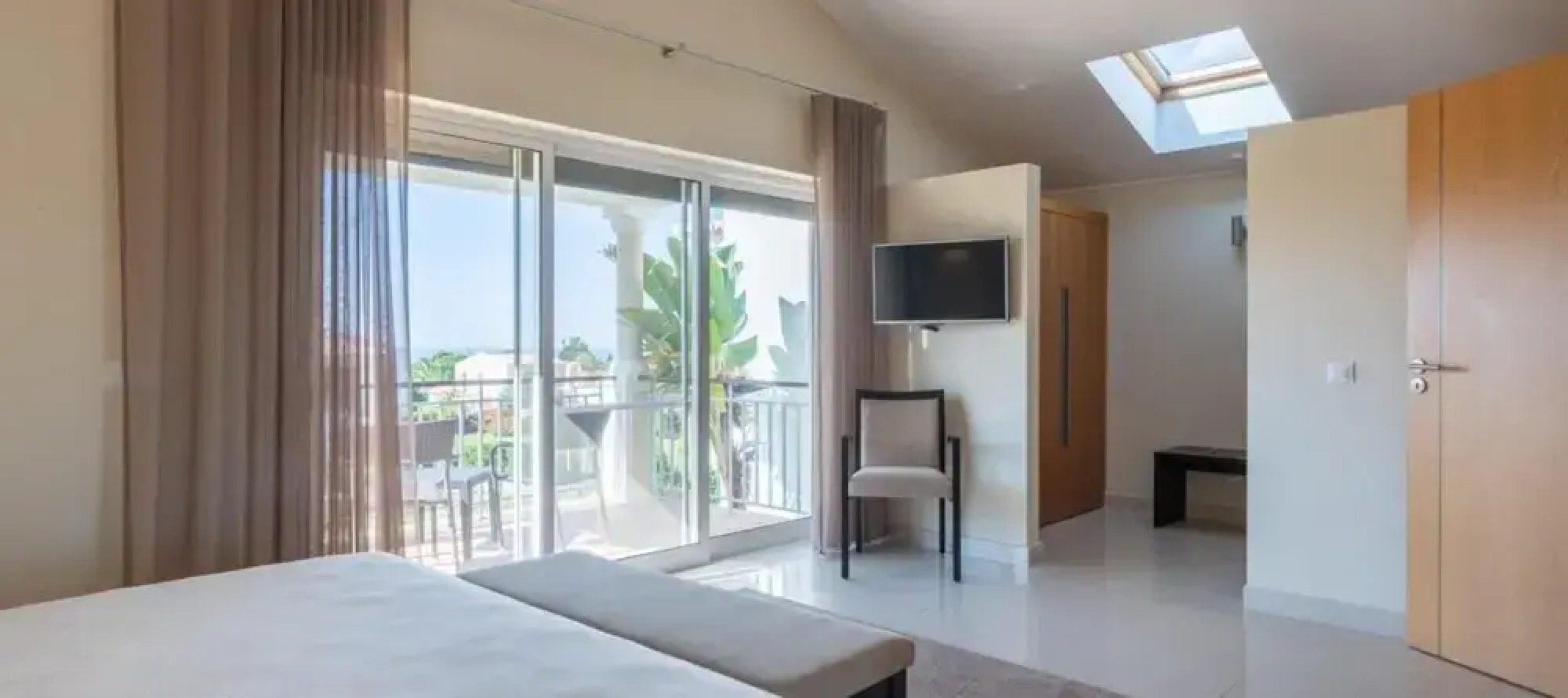 Sensational 2 Bedroom Townhouse 4 People