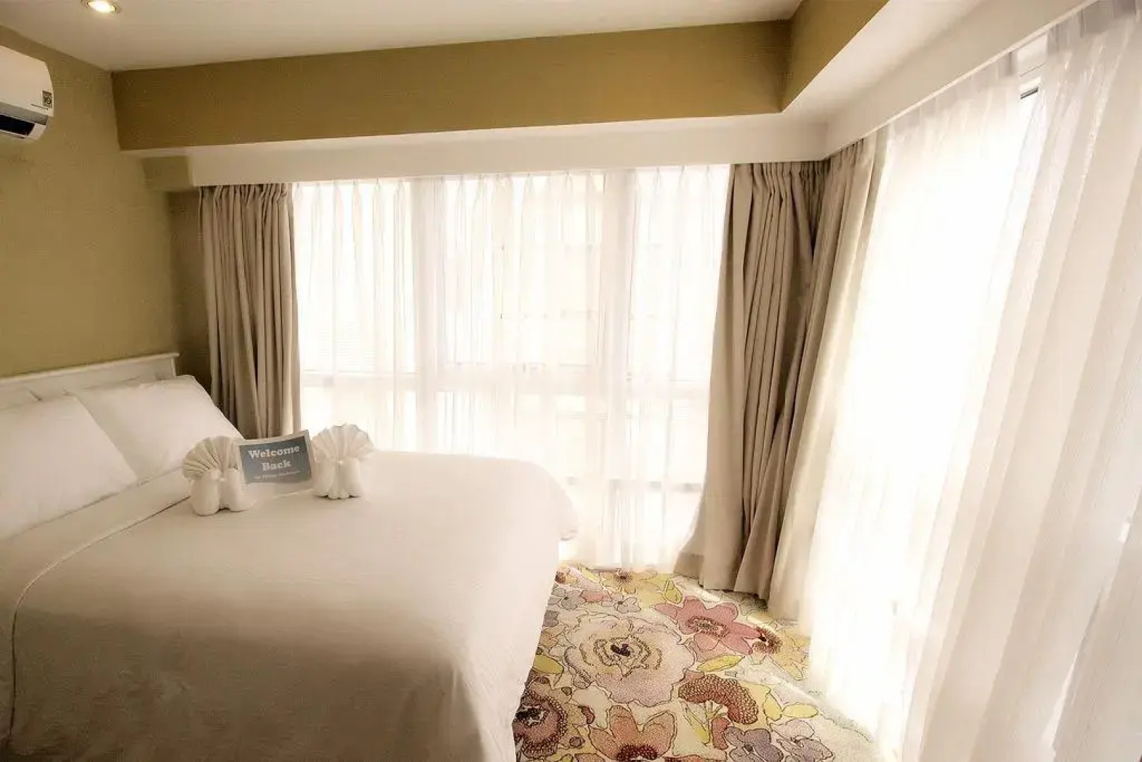 MaxStays Max Style at Fort Victoria