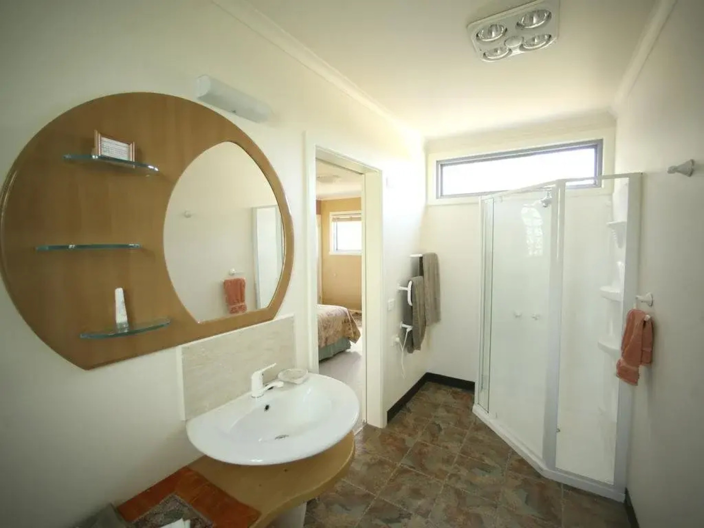 Mountain Seas Lodge and Vistas Restaurant