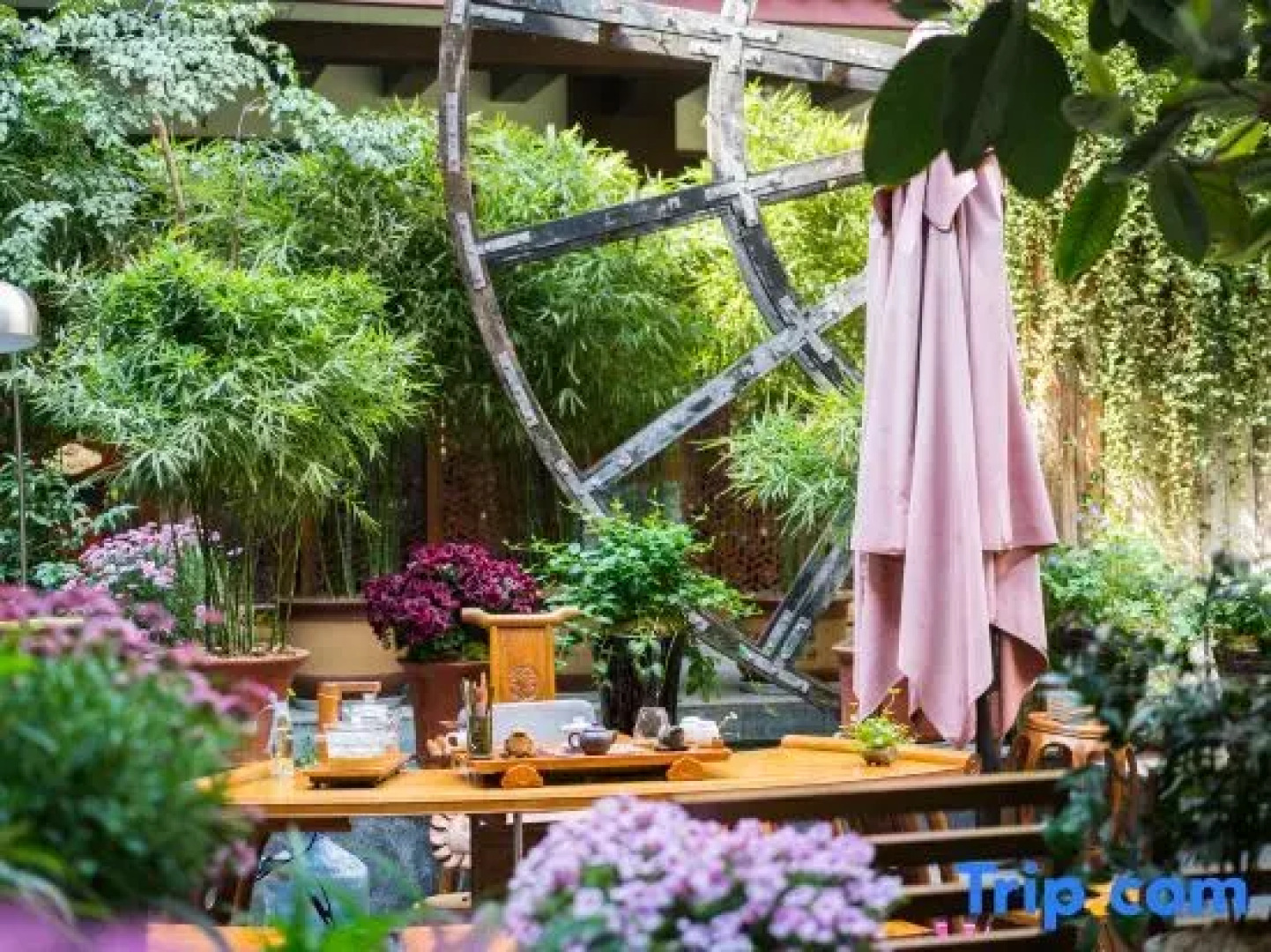 Lijiang Best Li Hotel