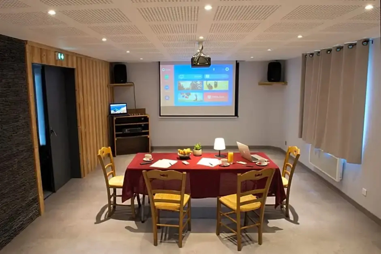 Hotel Restaurant Du Haut Du Roc