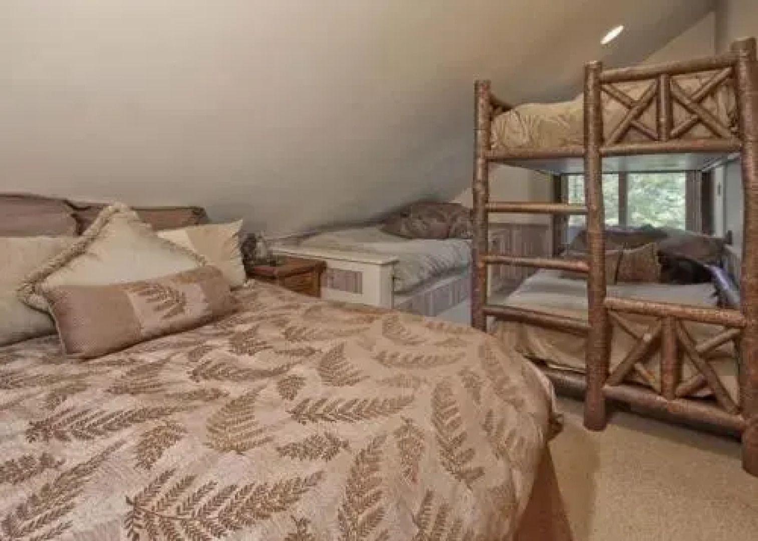 Weil Luxury Vacation Cabin