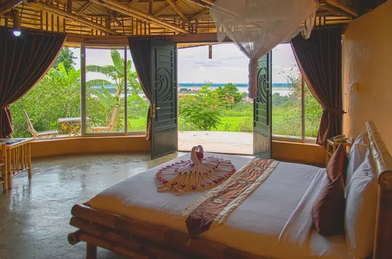 Hanchey Bamboo Resort