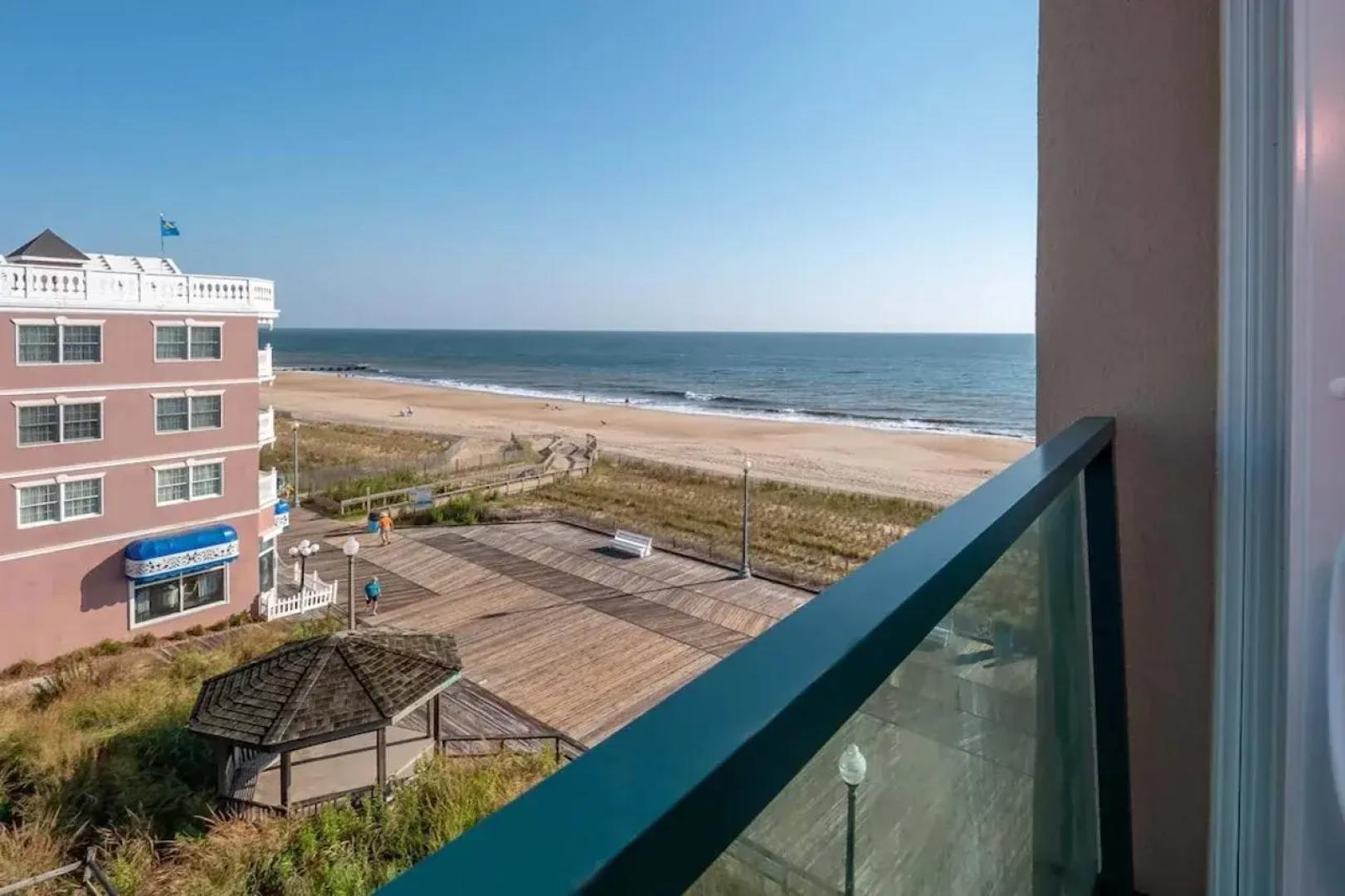 Atlantic Sands Hotel & Conference Center