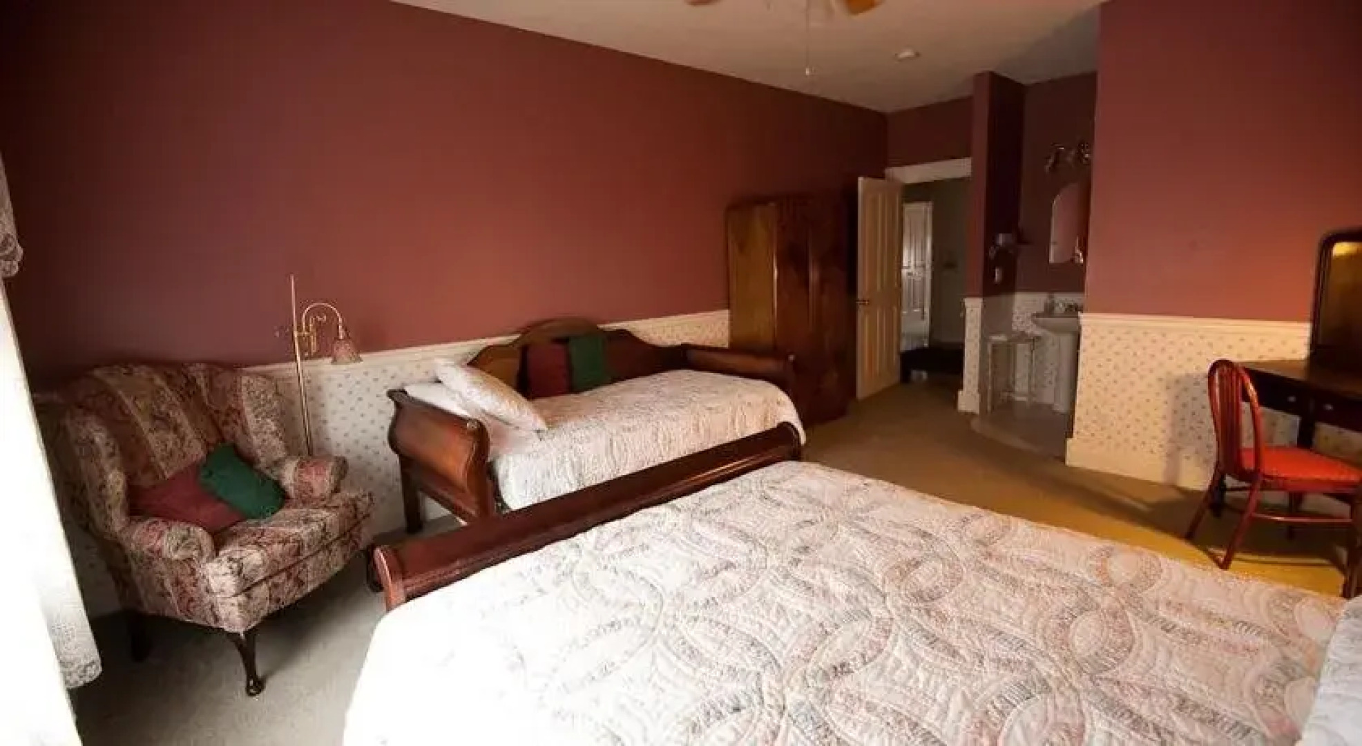 Victorian Veranda Country Inn