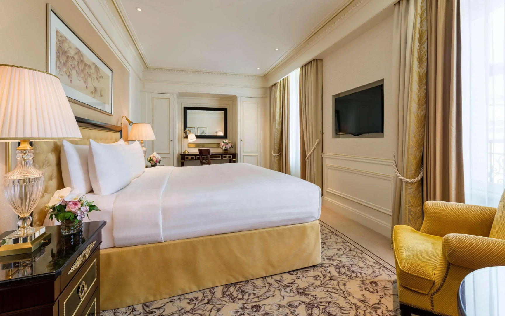 Отель Shangri-La Paris