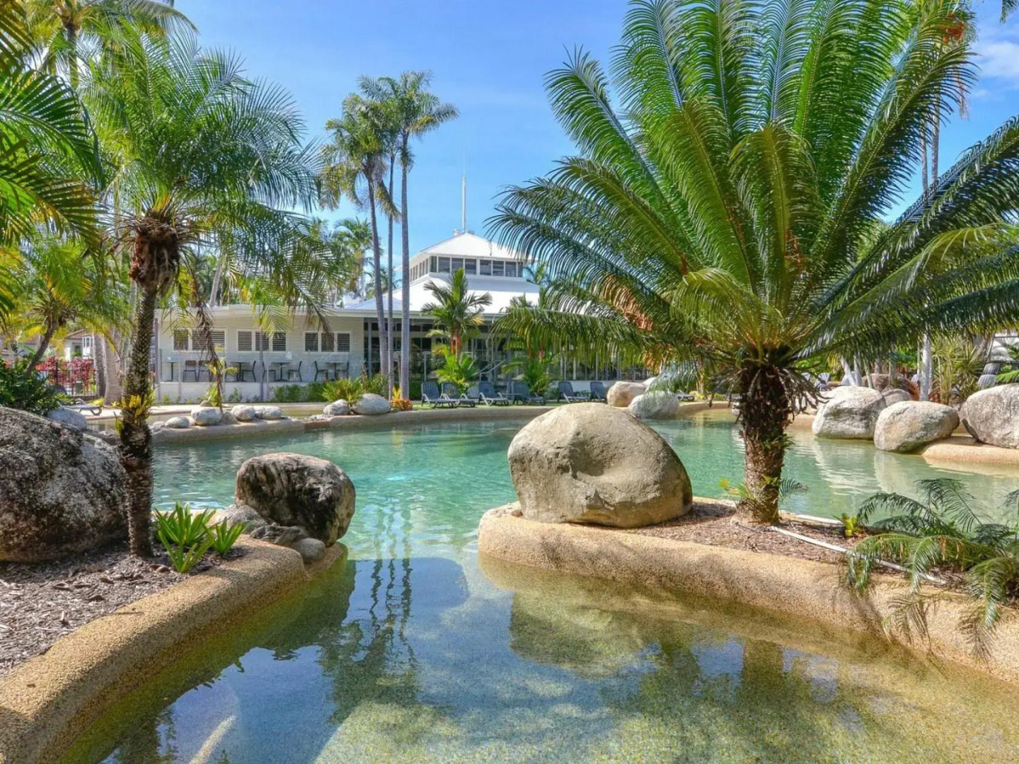 Reeforest☆2 pools☆spa☆hammock☆scooters☆WiFi☆Netflix☆parking☆