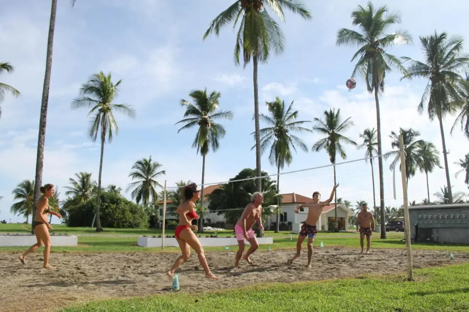 Show Pony Beach Resort and Suites