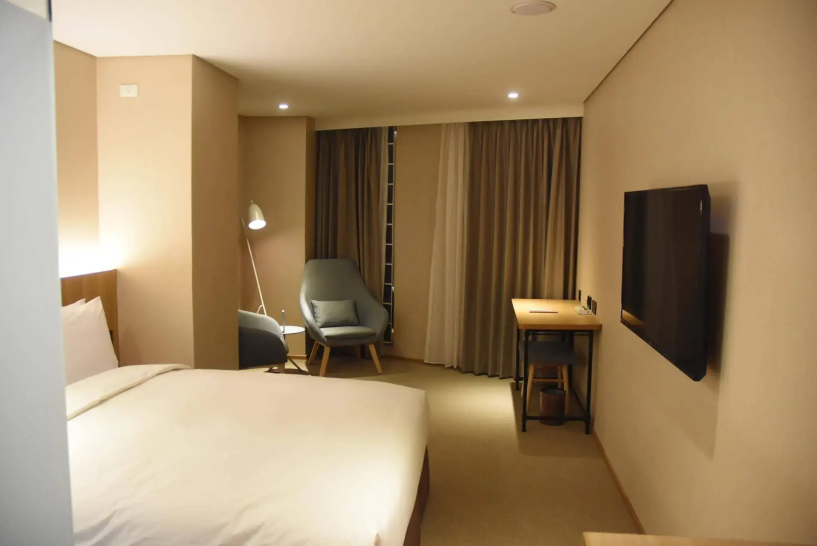 Mega Hotel