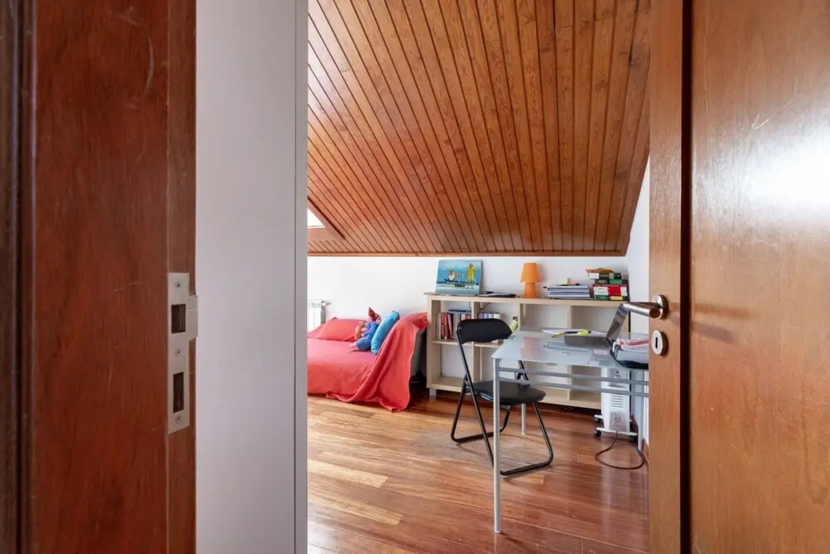 ALTIDO Stunning 4-BR house w/Private Yard in Estoril