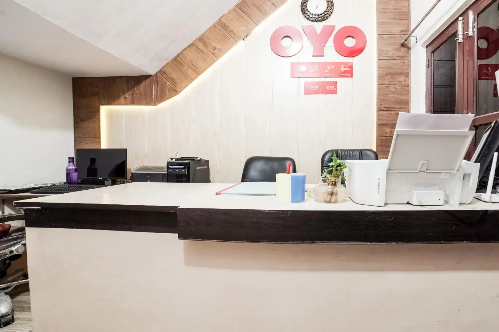 OYO 70670 Hotel Arrow 19