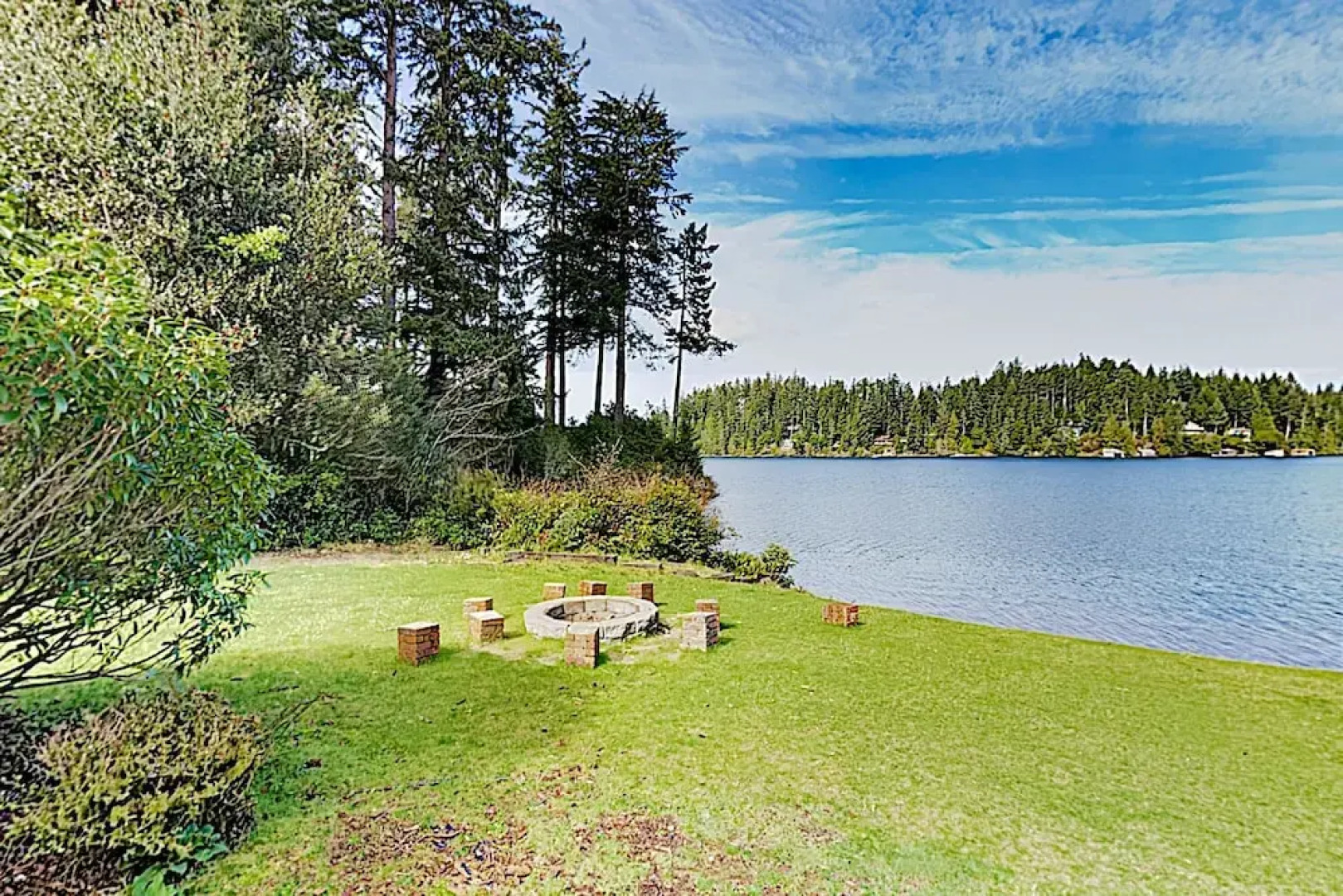 New Listing! Grandpas Lake House W/ Hot Tub 4 Bedroom Home