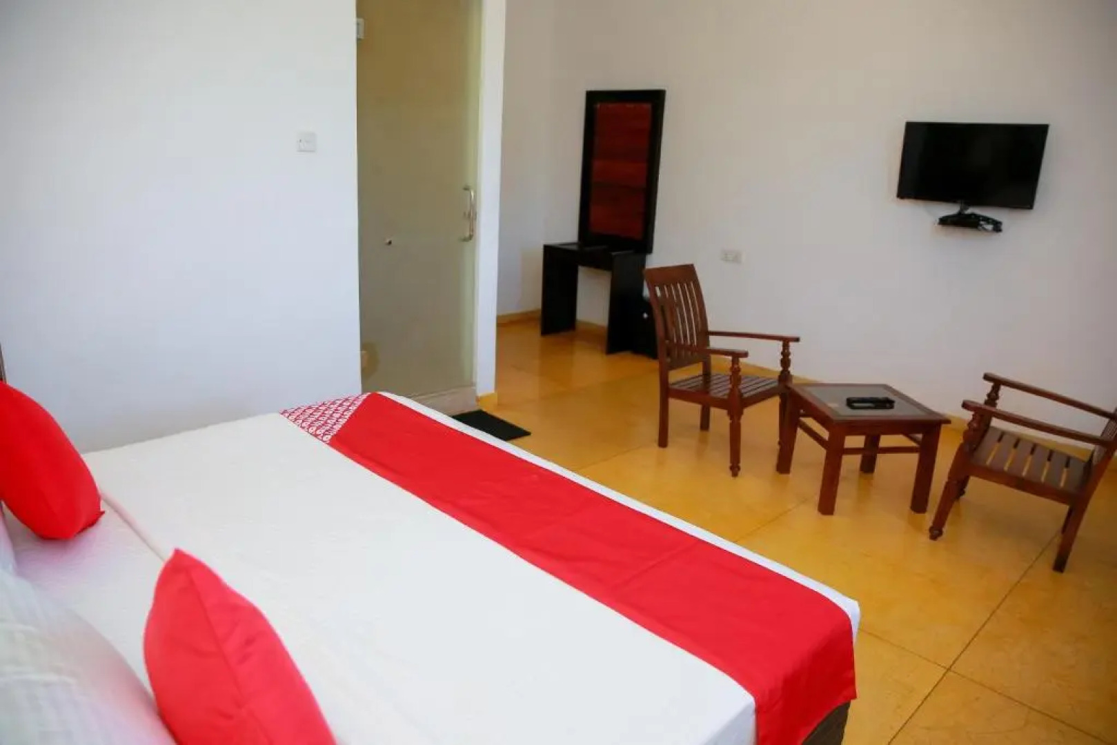 Glenloch Tea Factory Hotel