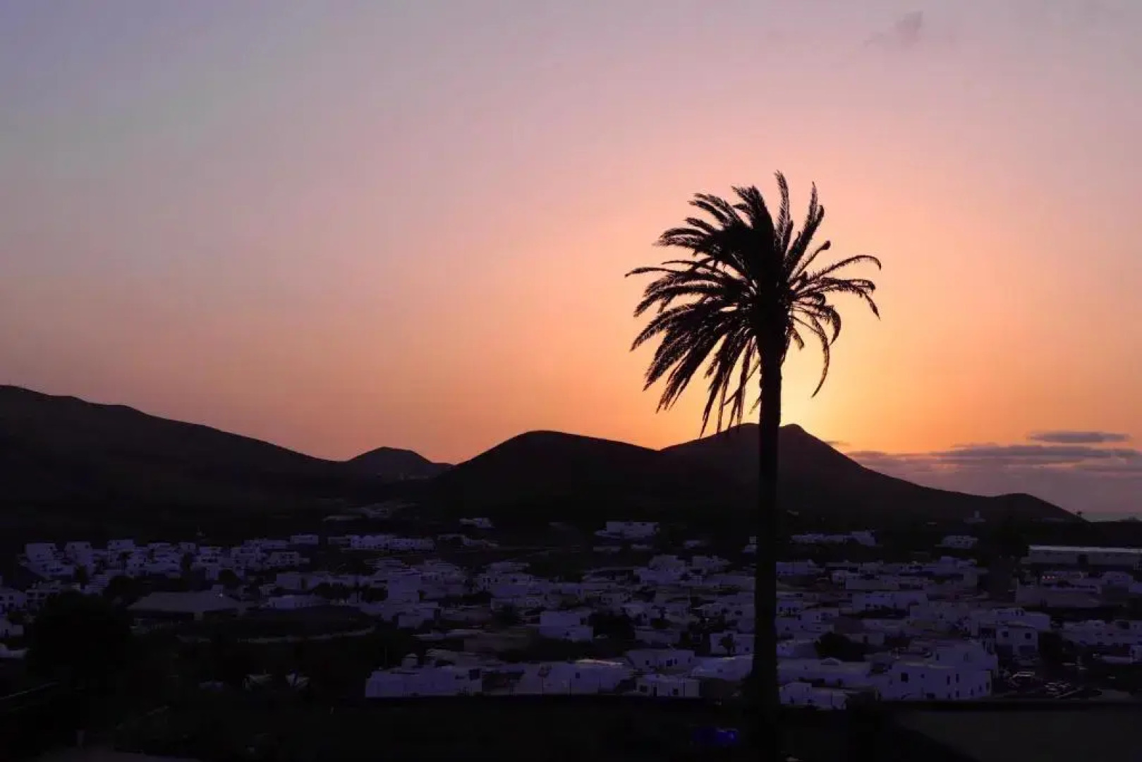 Sun, Relax & Lava, Free wifi 600mb, BBQ