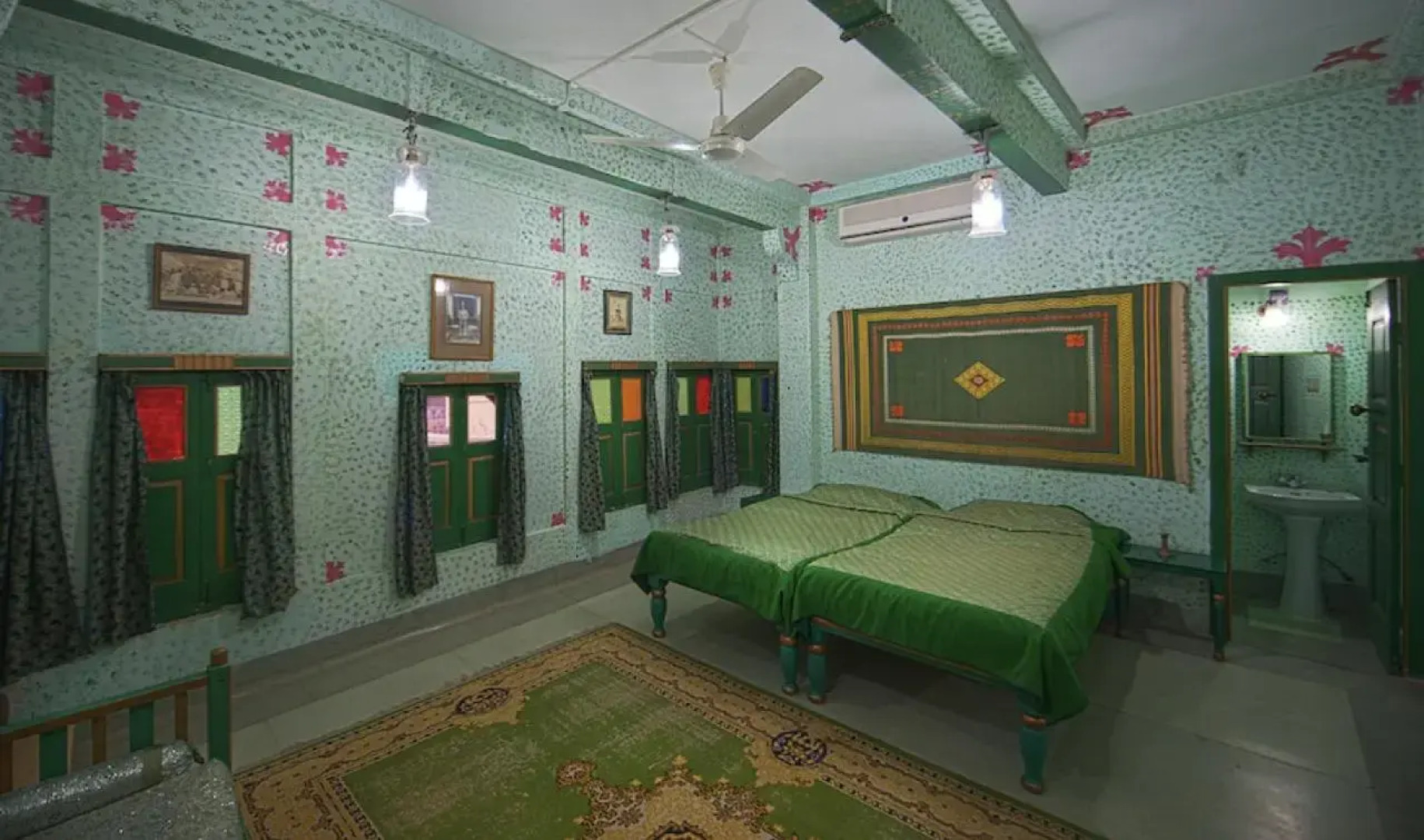 Ravla Bhenswara Hotel