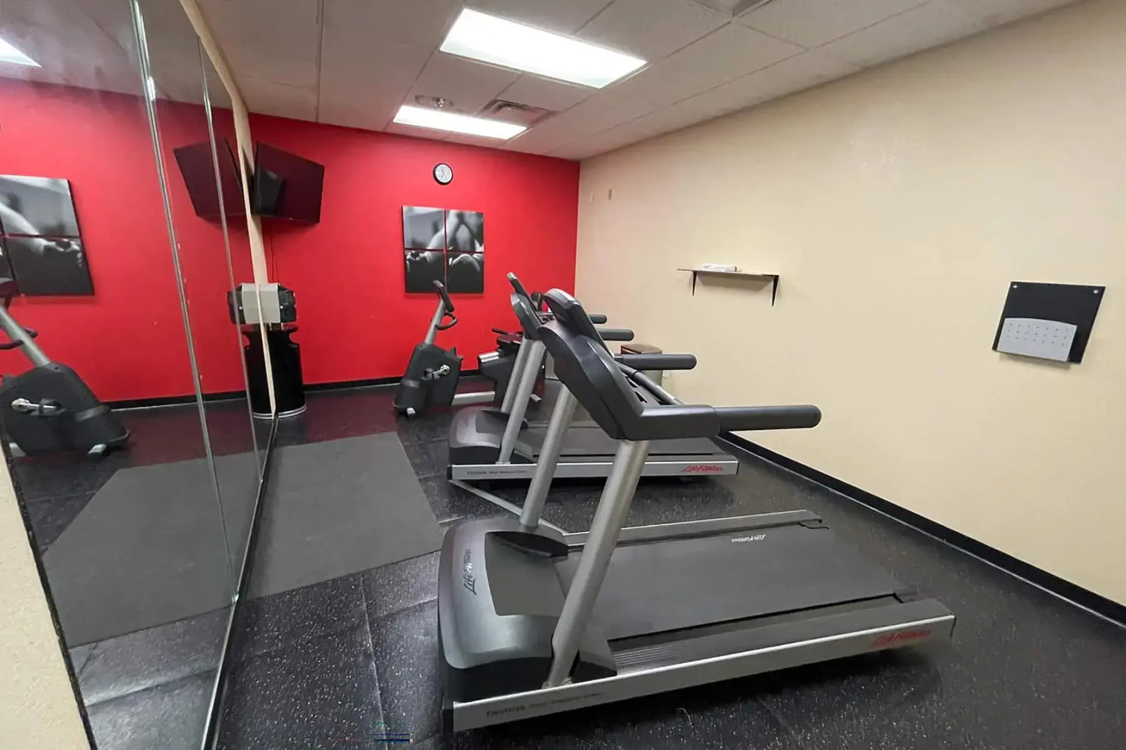 Travelodge by Wyndham Knoxville West