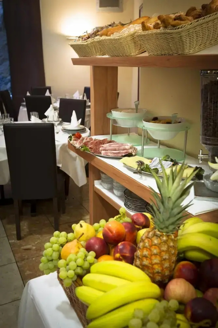 America Hotel Lourdes