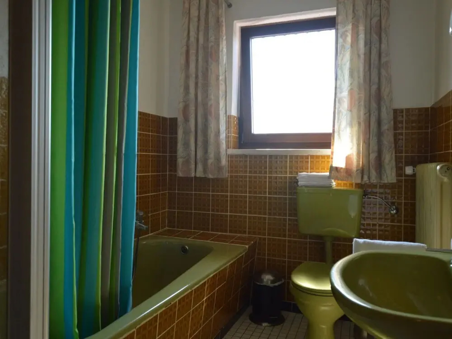 Comfortable And Stylishly Furnished Apartment With Marvellous View And Private Garden