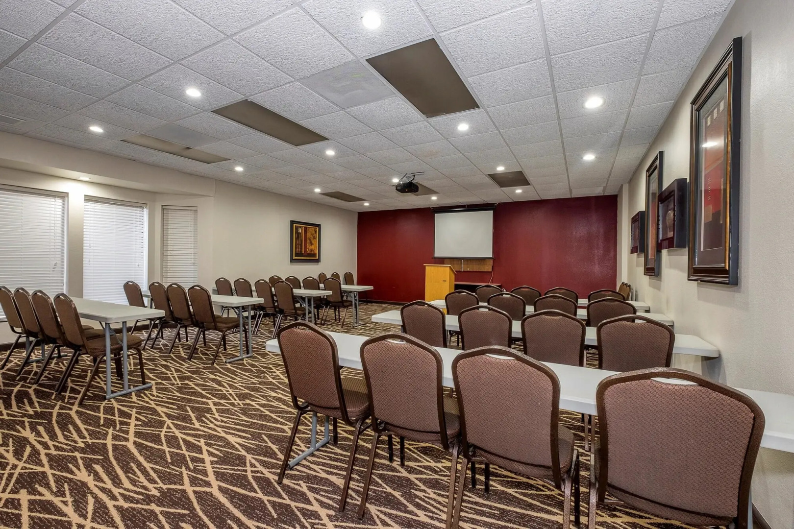 Red Roof Inn PLUS+ & Suites Knoxville West-Cedar Bluff