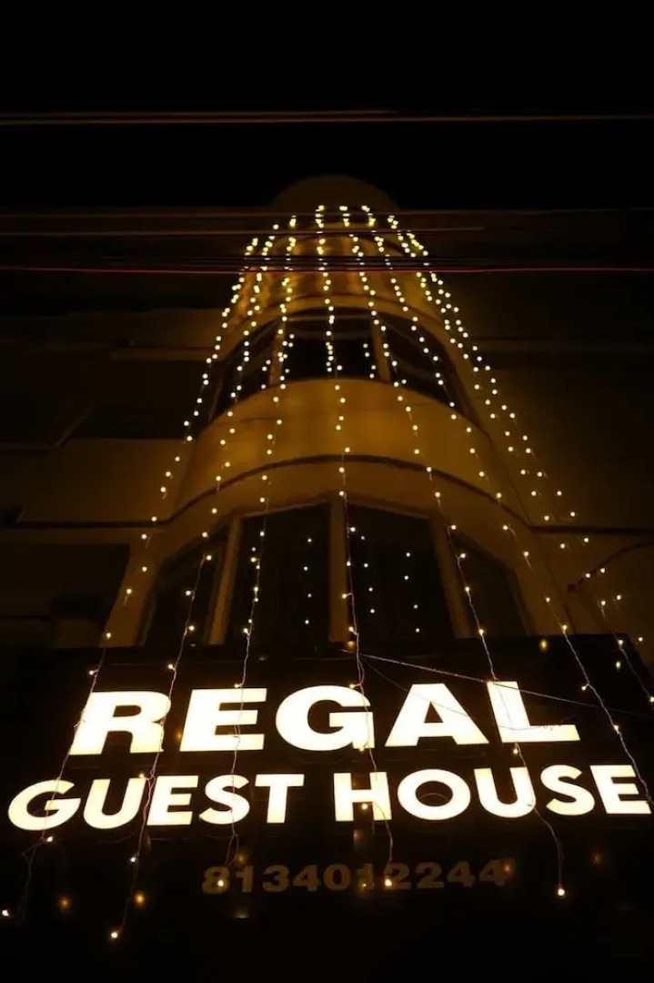Regal Guest House by ROH