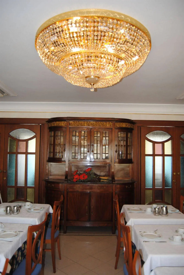 Hotel Capri & Residence