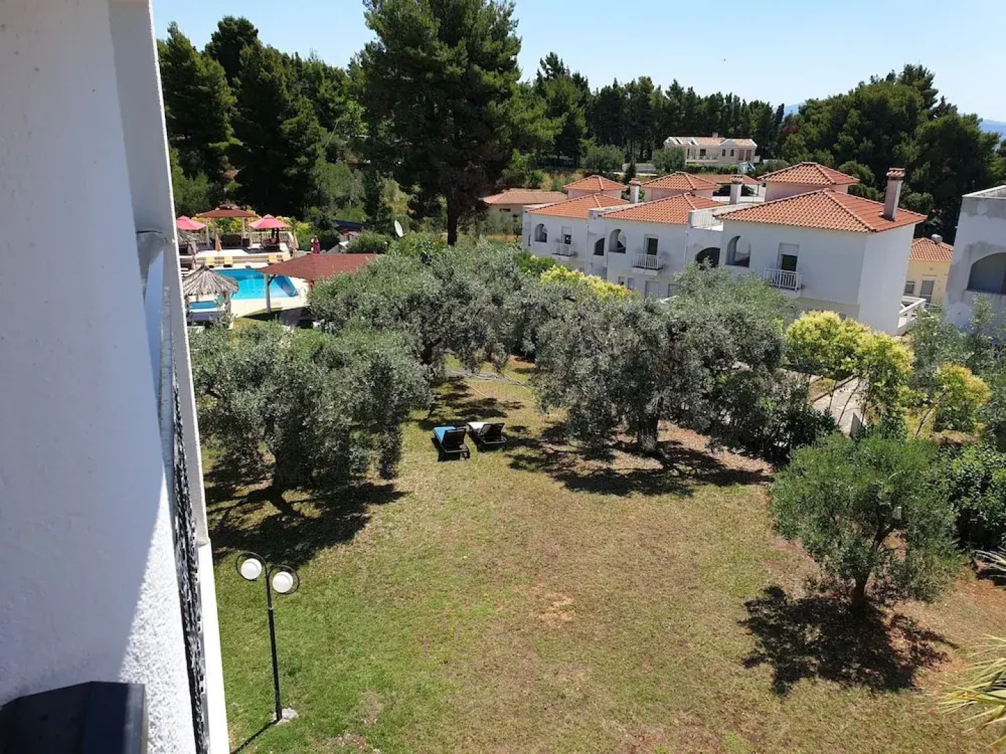 Villa Askamnia and Suites