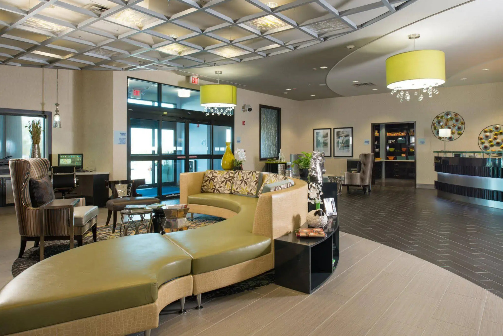 Holiday Inn Express & Suites North Kansas City by IHG